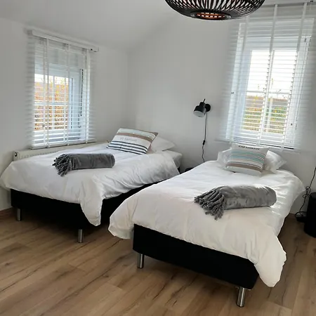 Semesterbostad De Boomgaard