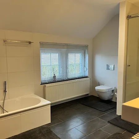 De Boomgaard Semesterbostad